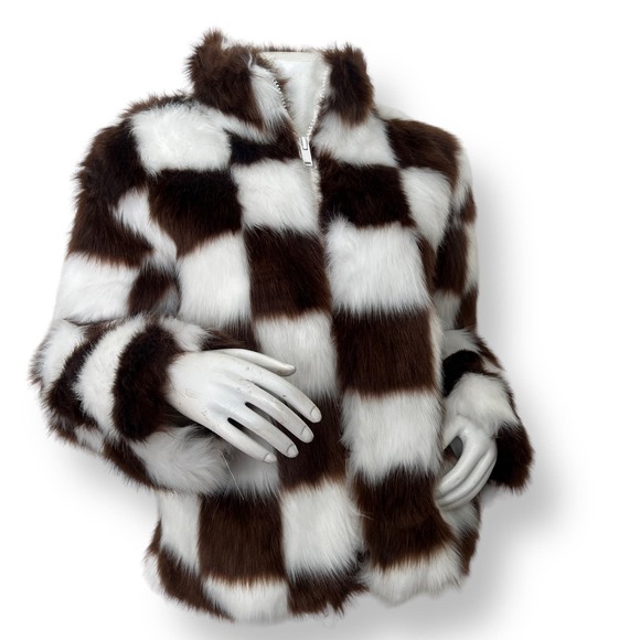 Brown Checkered Faux Fur Jacket Size Medium NWOT - Picture 2 of 8